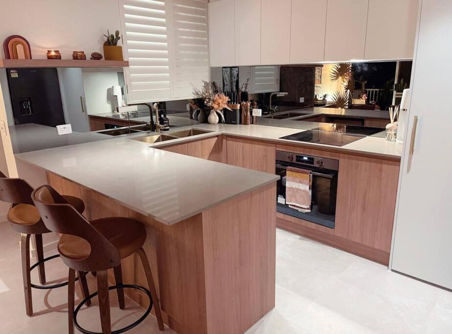 Ferienwohnung Chic Beachside Getaway 2Br 2Bath Fully Equipped Gold Coast Exterior foto