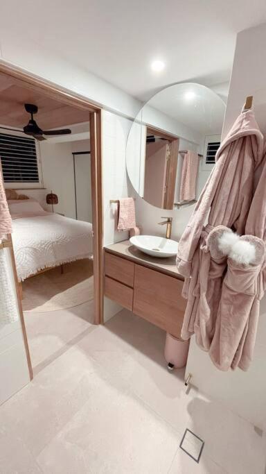 Ferienwohnung Chic Beachside Getaway 2Br 2Bath Fully Equipped Gold Coast Exterior foto