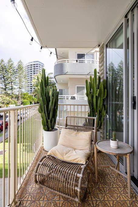 Ferienwohnung Chic Beachside Getaway 2Br 2Bath Fully Equipped Gold Coast Exterior foto